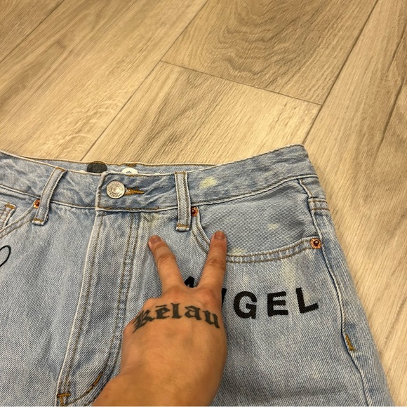 90s Throwback Denim High Waisted Shorts - Picture 4 of 9